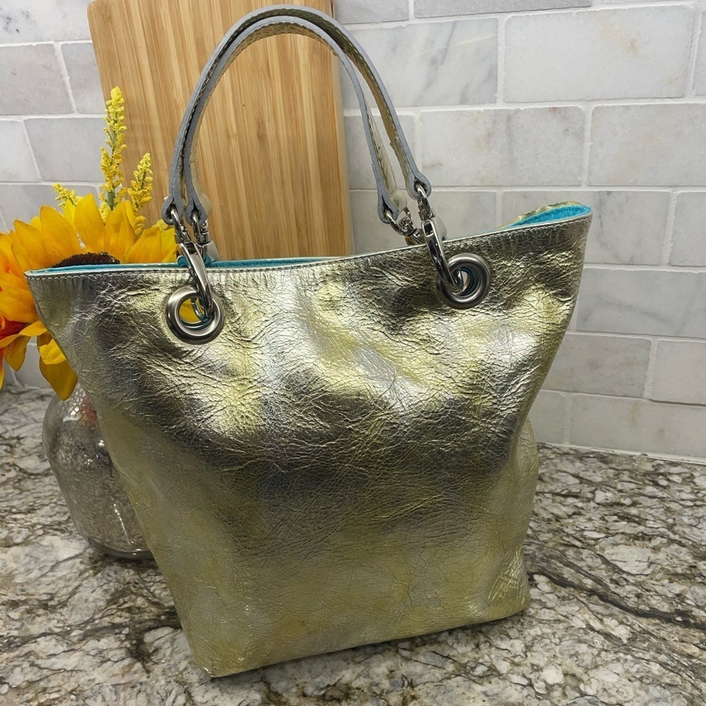 Mauricio Taiuti Chic Metallic Tote with Turquoise lining see measurements below - Picture 2 of 6
